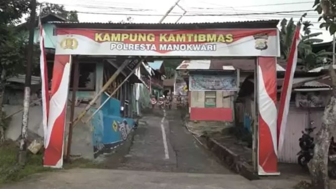 Kampung Kamtibmas di Manokwari.