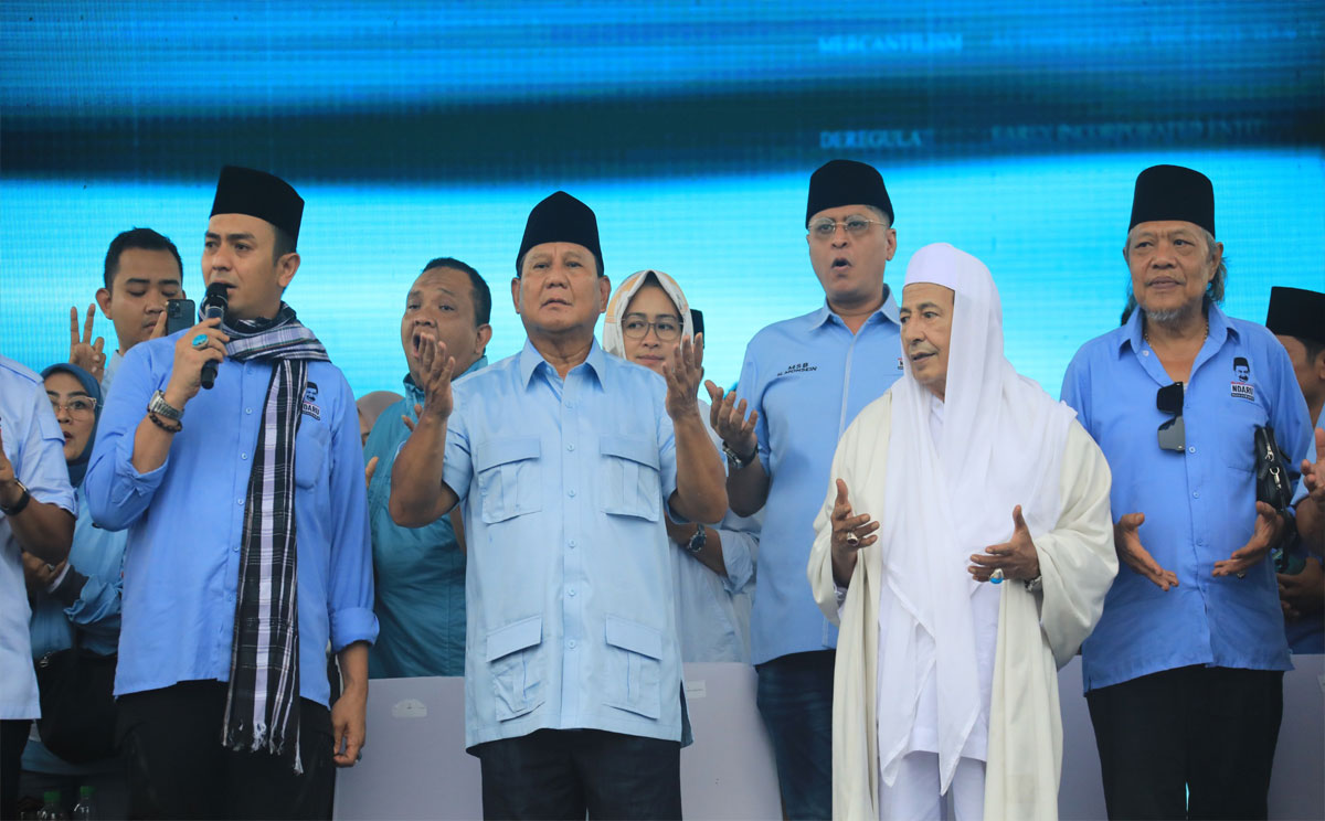 Ditanya Pilih Capres yang Mana? Habib Luthfi: Jangan Tanya Saya Nomor Berapa, Jelas dengan Pak Prabowo